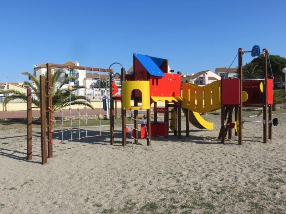 Style Bord de mer - Une chambre - Proche du Marché de Noël -Terrasse extérieure - Vue lac - Espace Jeux pour enfants Le Barcarès Exterior foto
